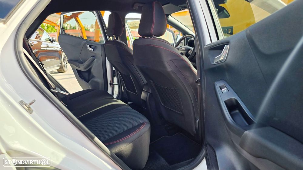Ford Puma - 12