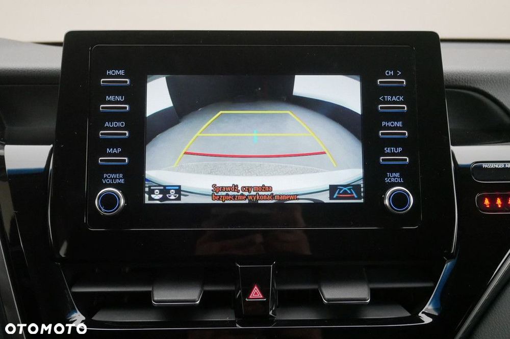 Toyota Camry 2.5 Hybrid Comfort CVT - 18