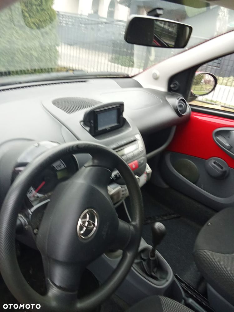 Toyota Aygo Blue - 4