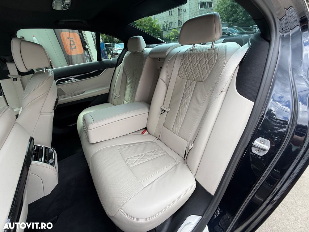 BMW Seria 7 730d xDrive - 16