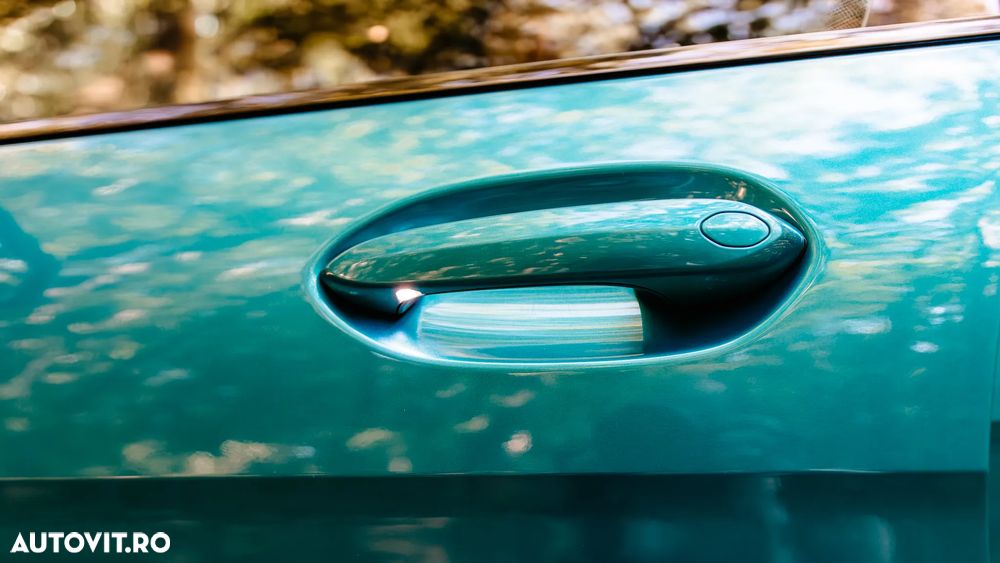 BMW M2 M235i xDrive - 24