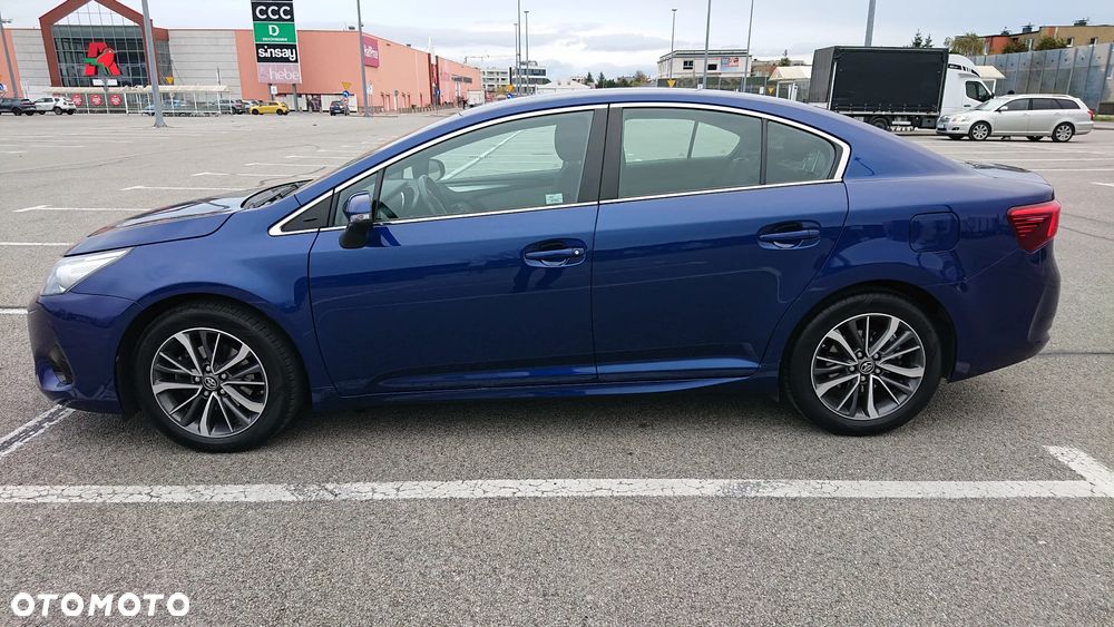 Toyota Avensis 1.8 Premium - 3