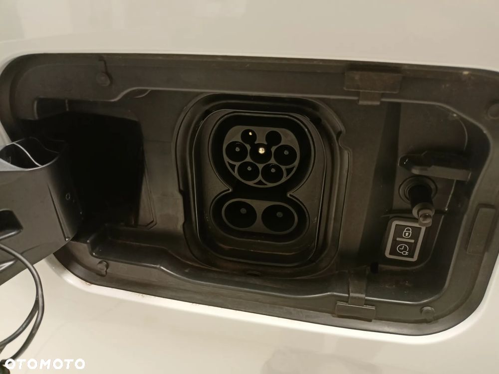 Fiat e Doblo L2 750kG, 136KM, akumulator 50 kWh - 13