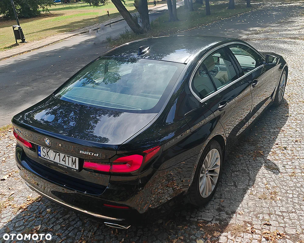 BMW Seria 5 520d Luxury Line sport - 13