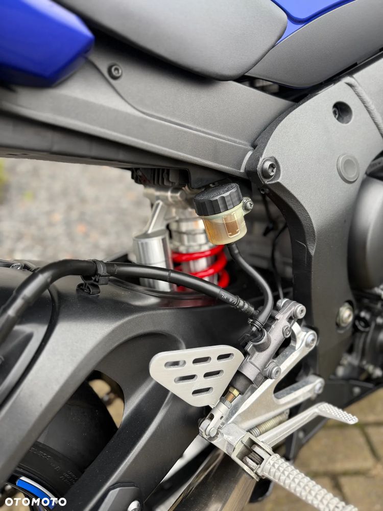 Yamaha R6 - 14