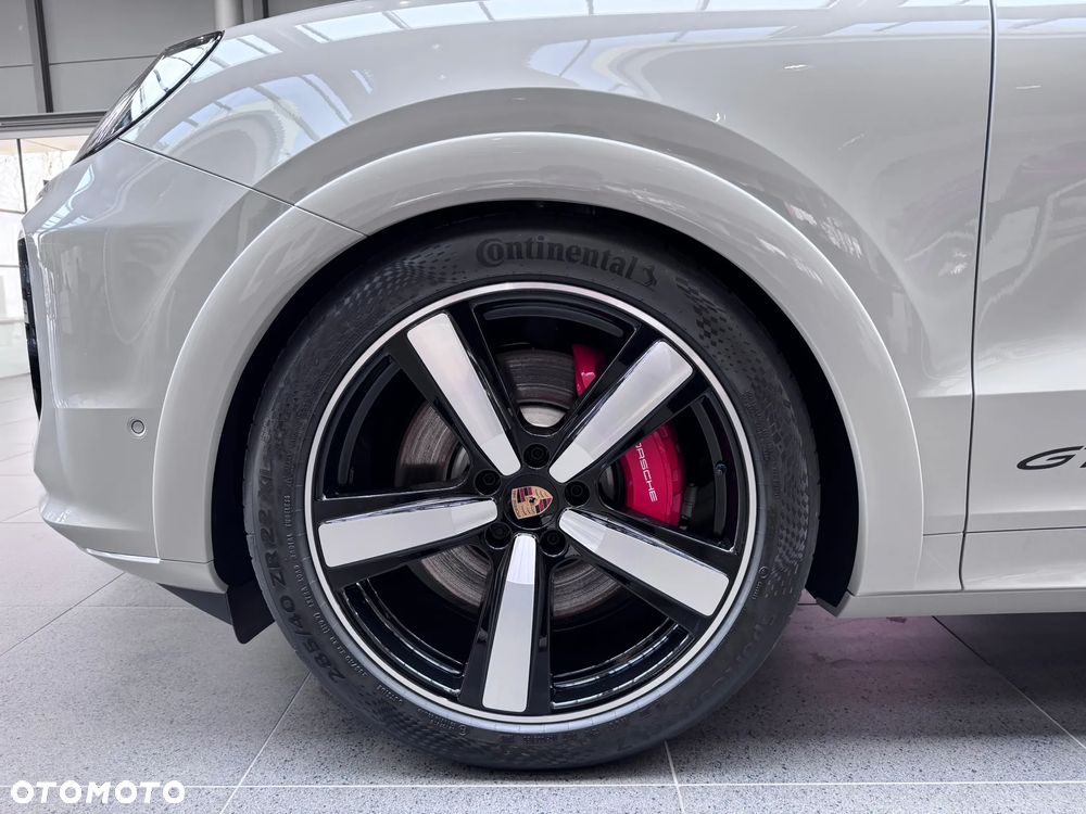 Porsche Cayenne - 20