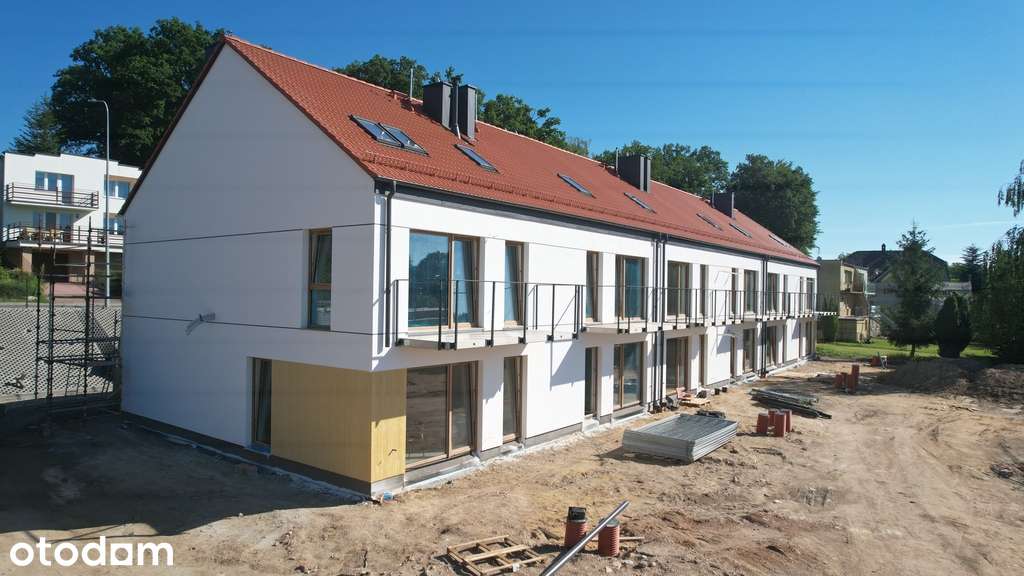 Słoneczny salon z wyjściem na własny ogródek !!