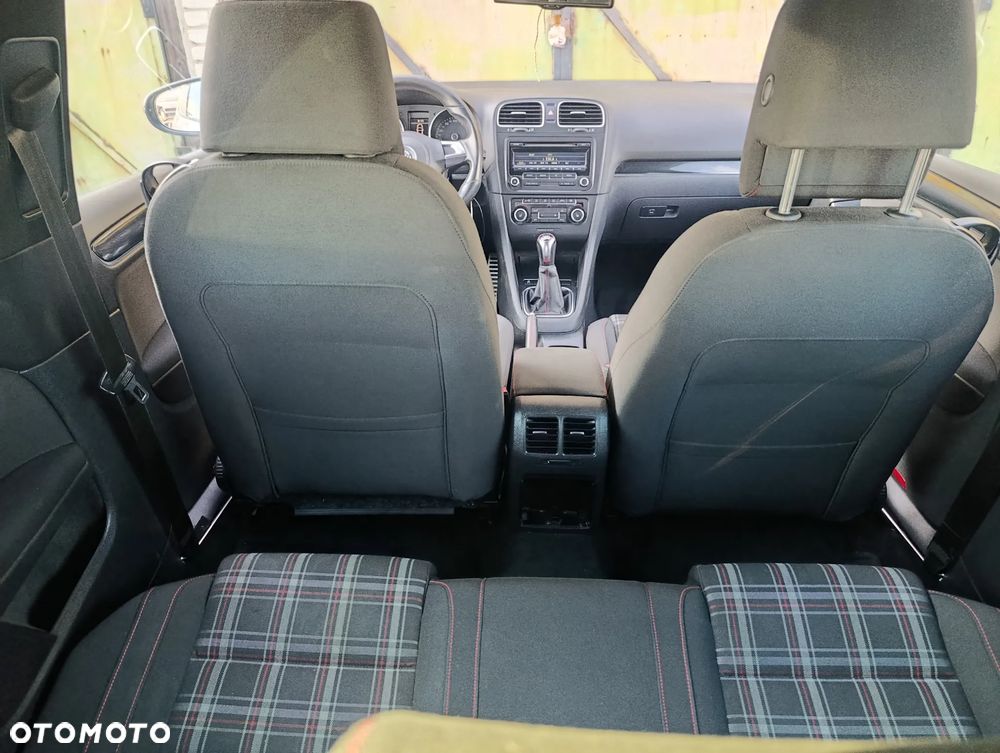 Volkswagen Golf 2.0 GTI - 32