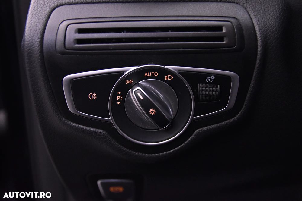 Mercedes-Benz GLC 300 4Matic 9G-TRONIC AMG Line - 15