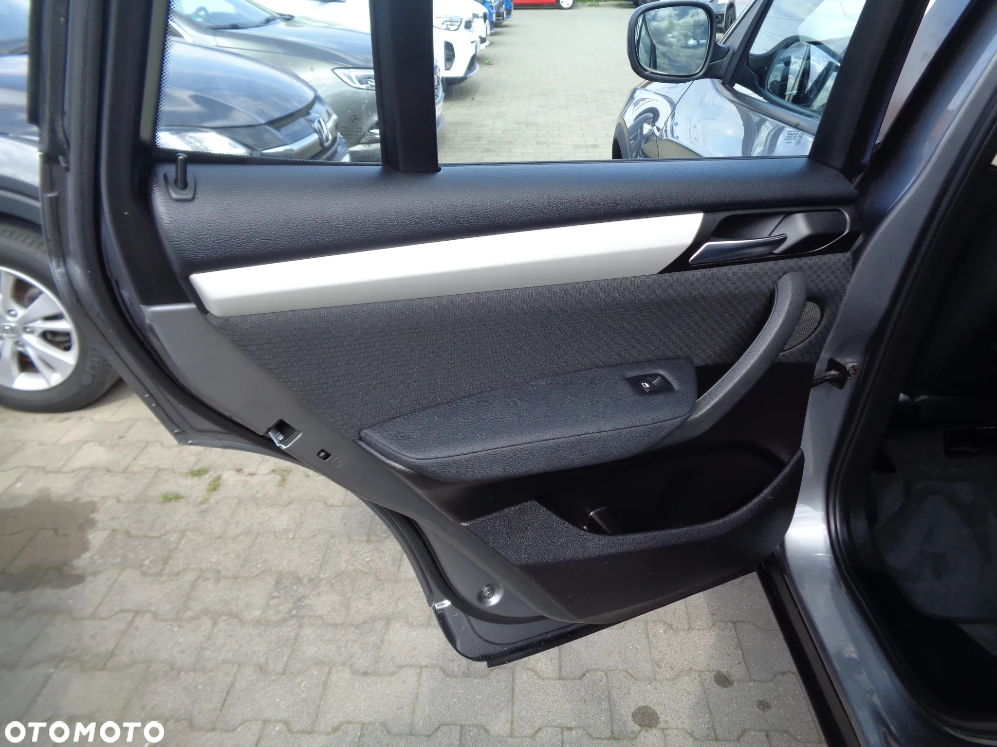 BMW X3 xDrive20d - 14