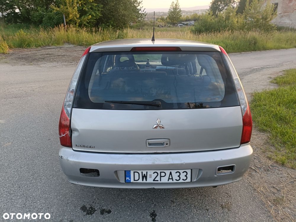 Mitsubishi Lancer - 8