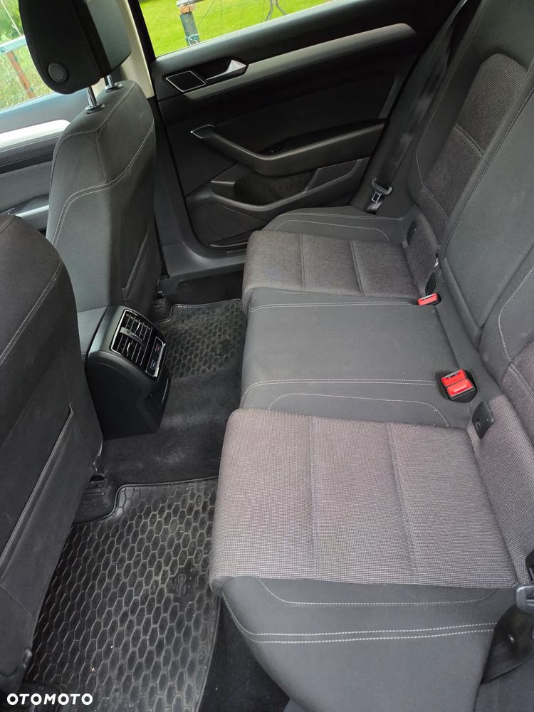 Volkswagen Passat 2.0 TDI SCR Trendline DSG - 7