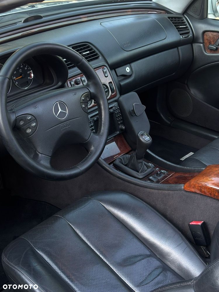 Mercedes-Benz CLK 200 - 2