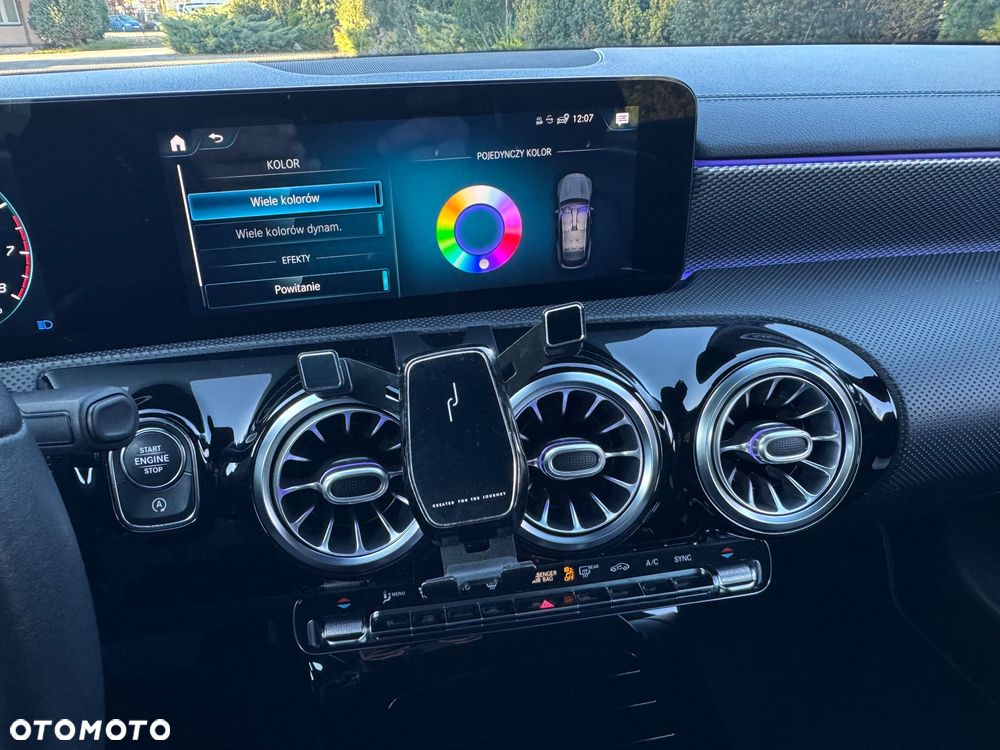 Mercedes-Benz CLA - 30