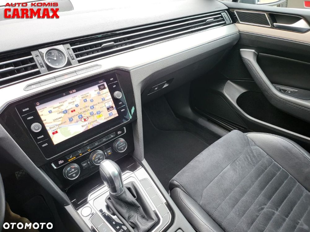 Volkswagen Passat - 29