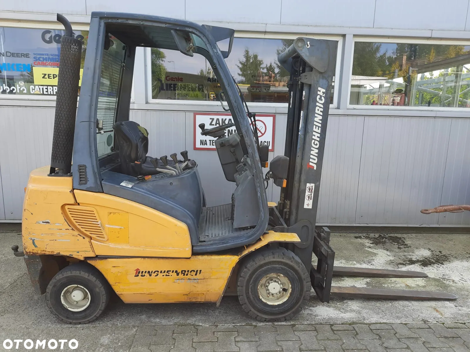Jungheinrich DFG 320 (2005r) 316 JUNGHEINRICH 215 - 2