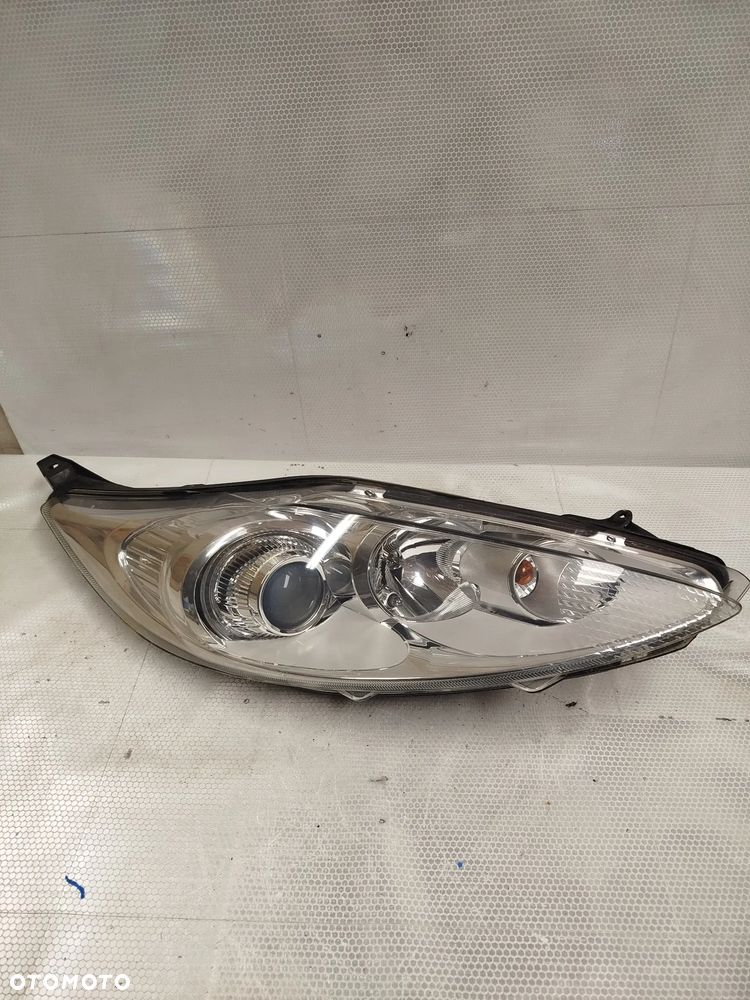+ LAMPA PRZOD PRZEDNIA PRAWA FORD FIESTA VII 7 MK.7 - 2