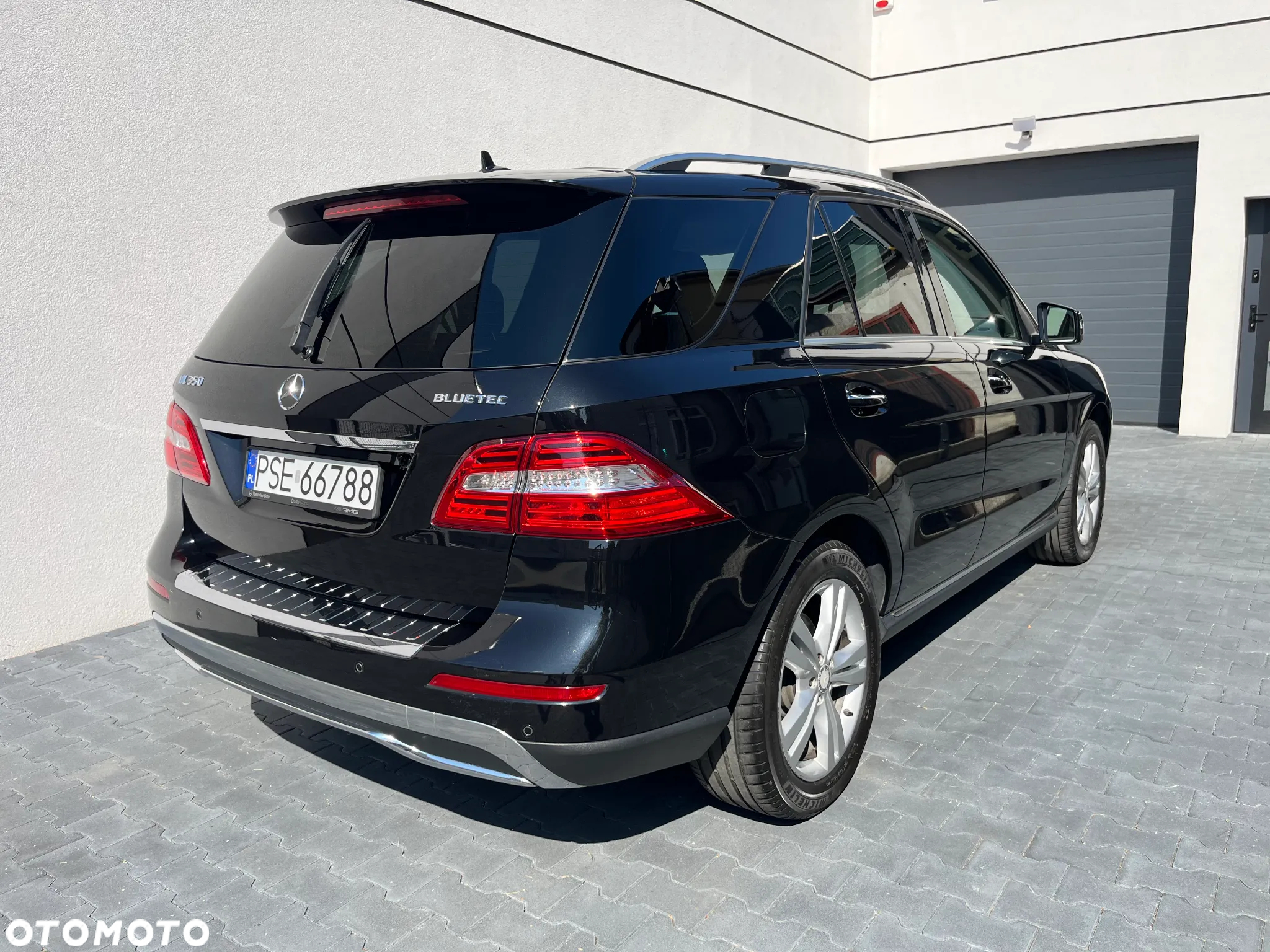 Mercedes-Benz ML 350 BlueTec 4-Matic - 2