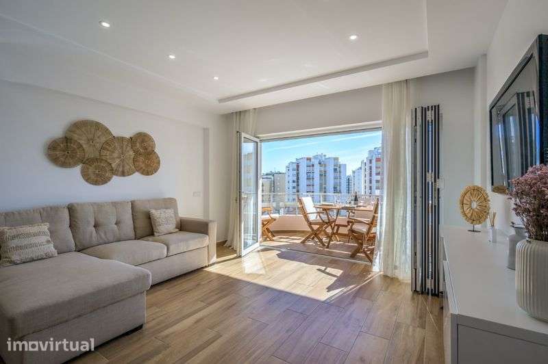 T1+1 VISTA MAR totalmente remodelado 1.ª linha da Praia da Rocha - Grande imagem: 5/12