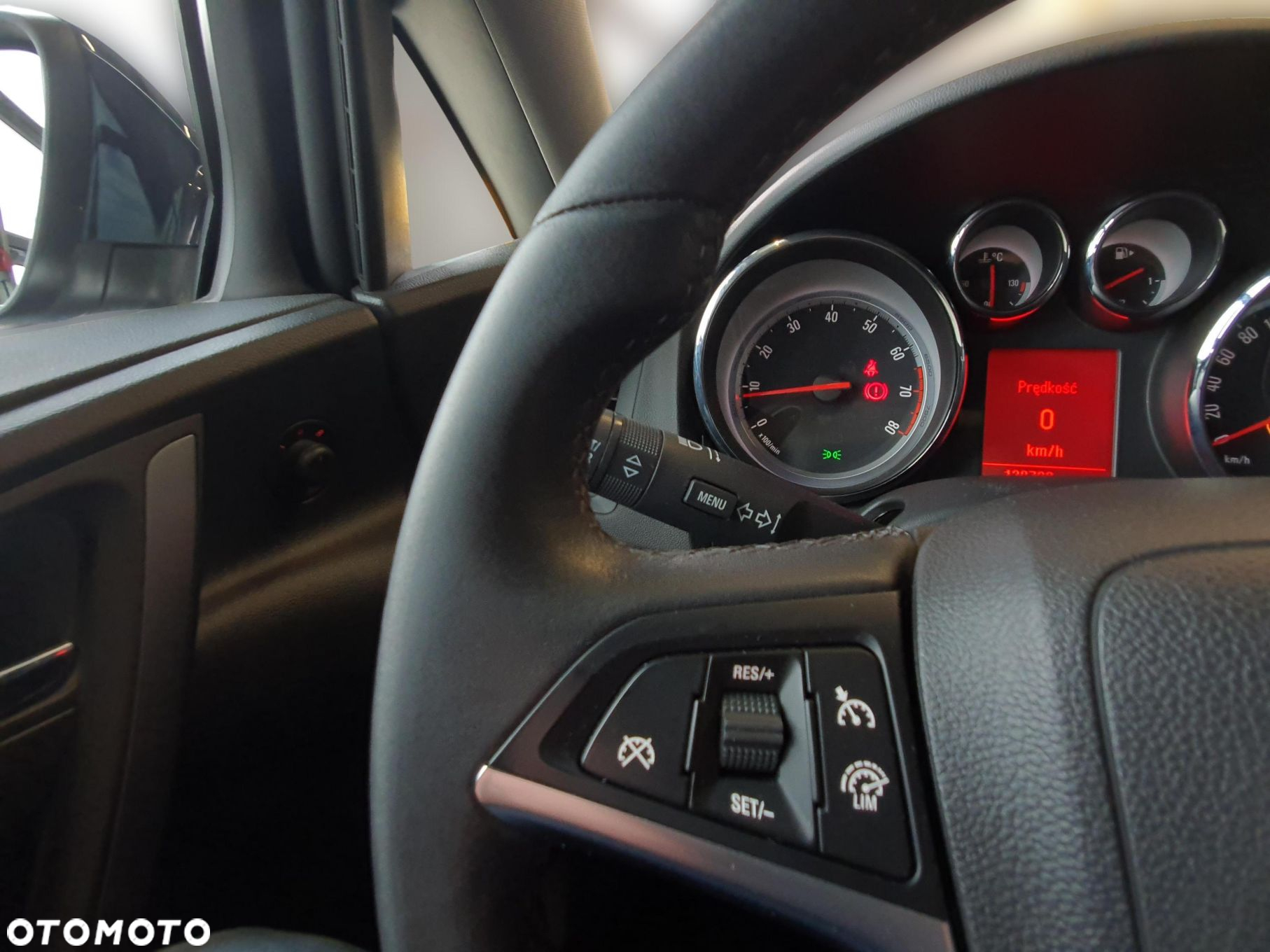Opel Astra - 16