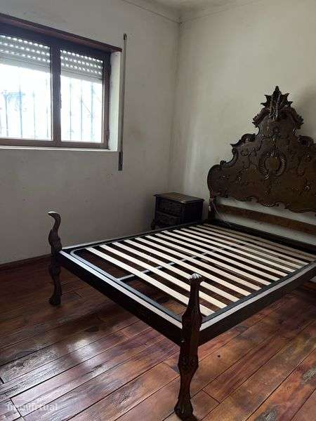 Moradia geminada T6 - Grande imagem: 4/8