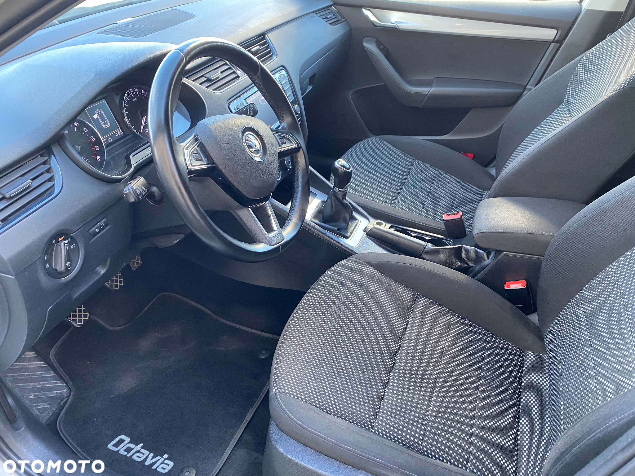 Skoda Octavia 1.6 TDI Edition - 10
