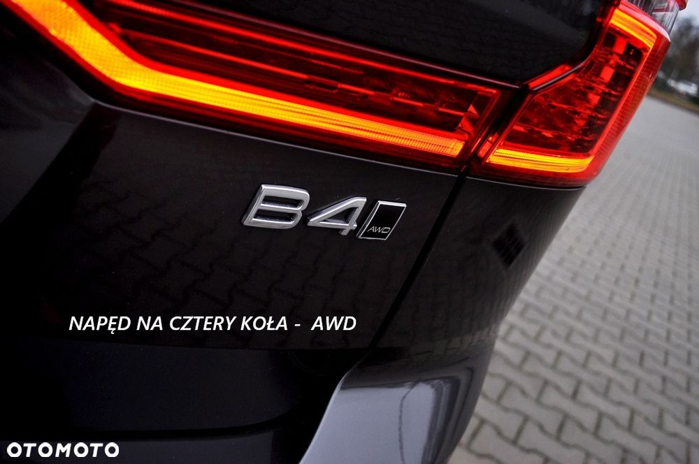 Volvo XC 60 B4 D AWD Geartronic Inscription - 35