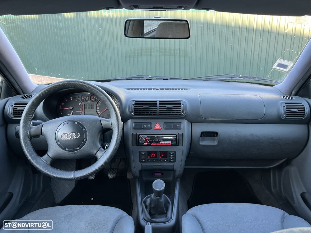 Audi A3 1.6 - 3