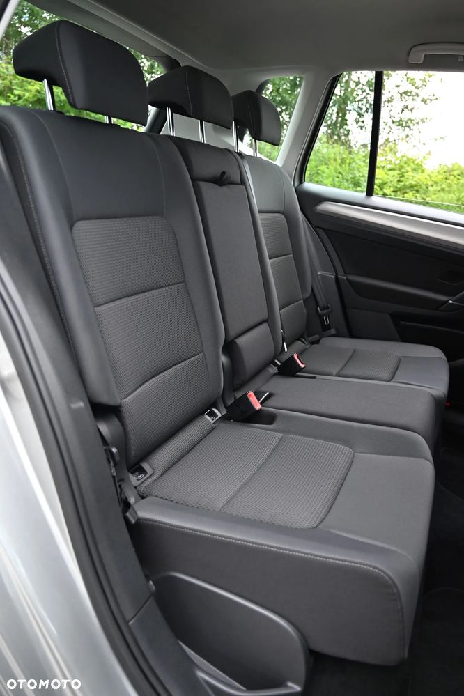 Volkswagen Golf Sportsvan - 34
