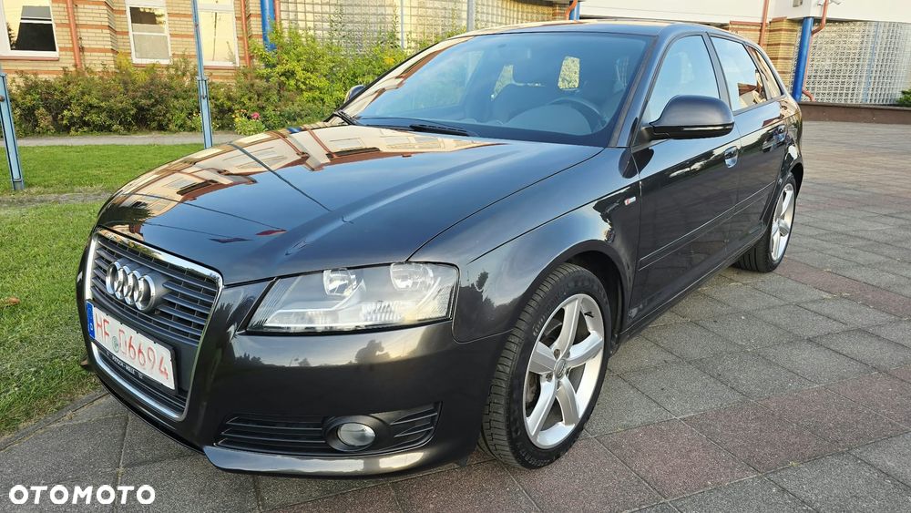 Audi A3 Sportback 1.4 TFSI S line Sportpaket - 2