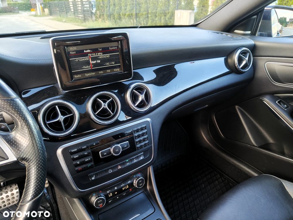 Mercedes-Benz CLA 200 7G-DCT Edition 1 - 26