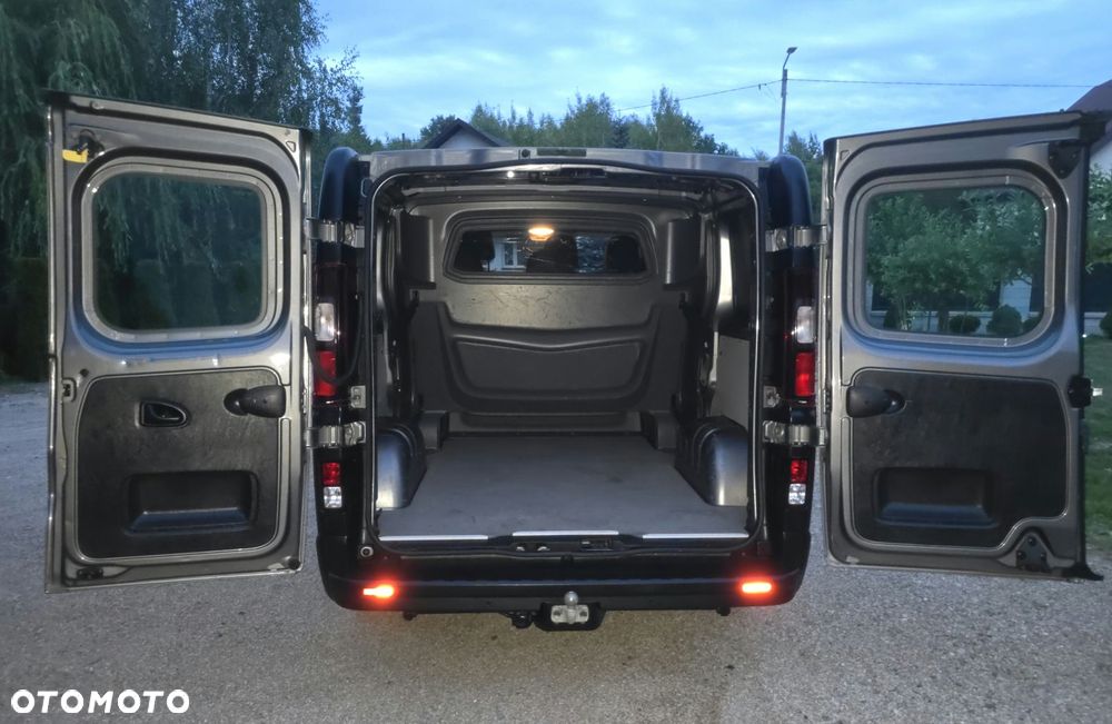 Opel Vivaro - 30