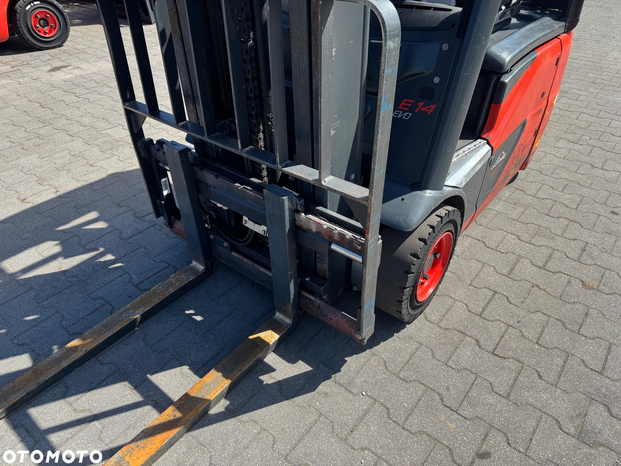 Linde E14  Evo Tylko 3560mth triplex przesuw wolny skok h16 h18 toyot e16 - 15