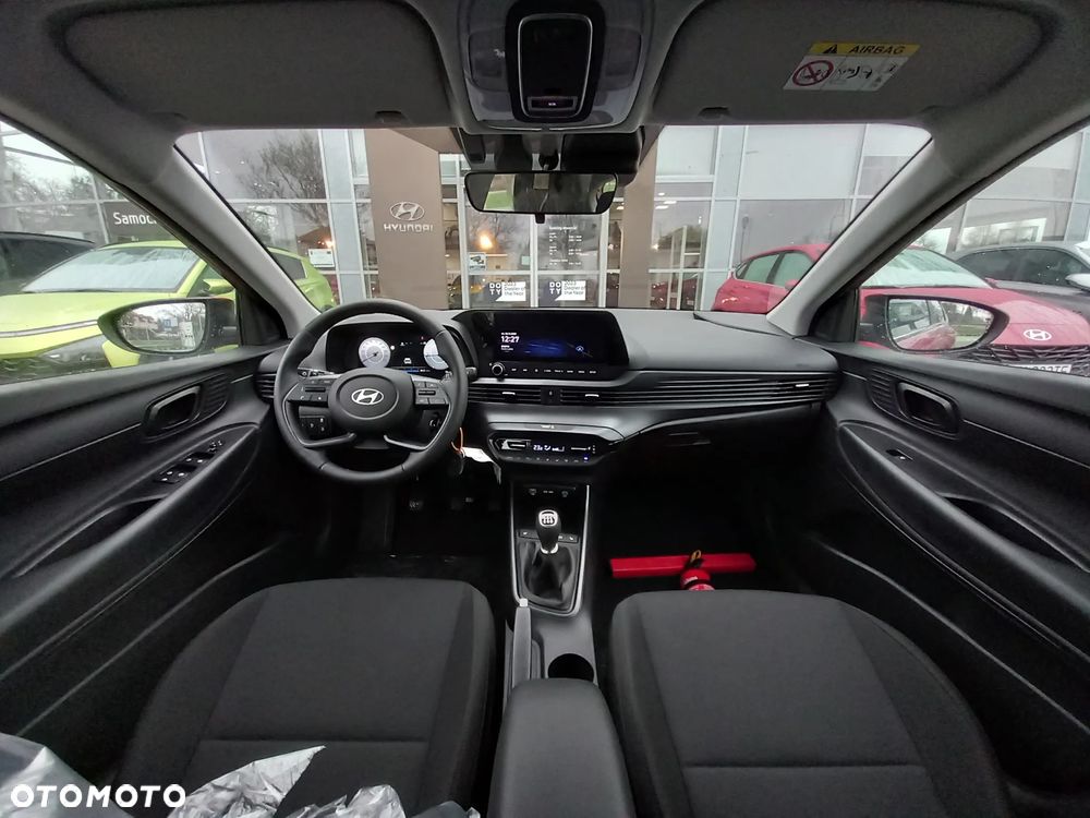 Hyundai i20 1.2 Modern - 12