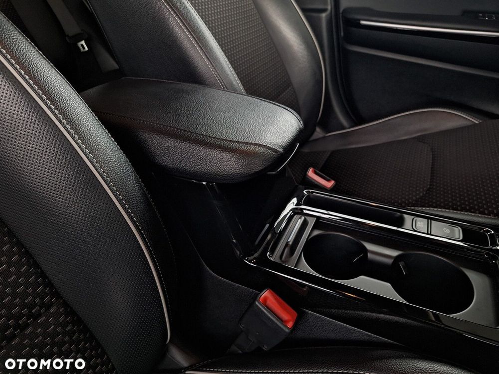 Kia Ceed 1.4 T-GDI L Business Line Plus DCT - 38