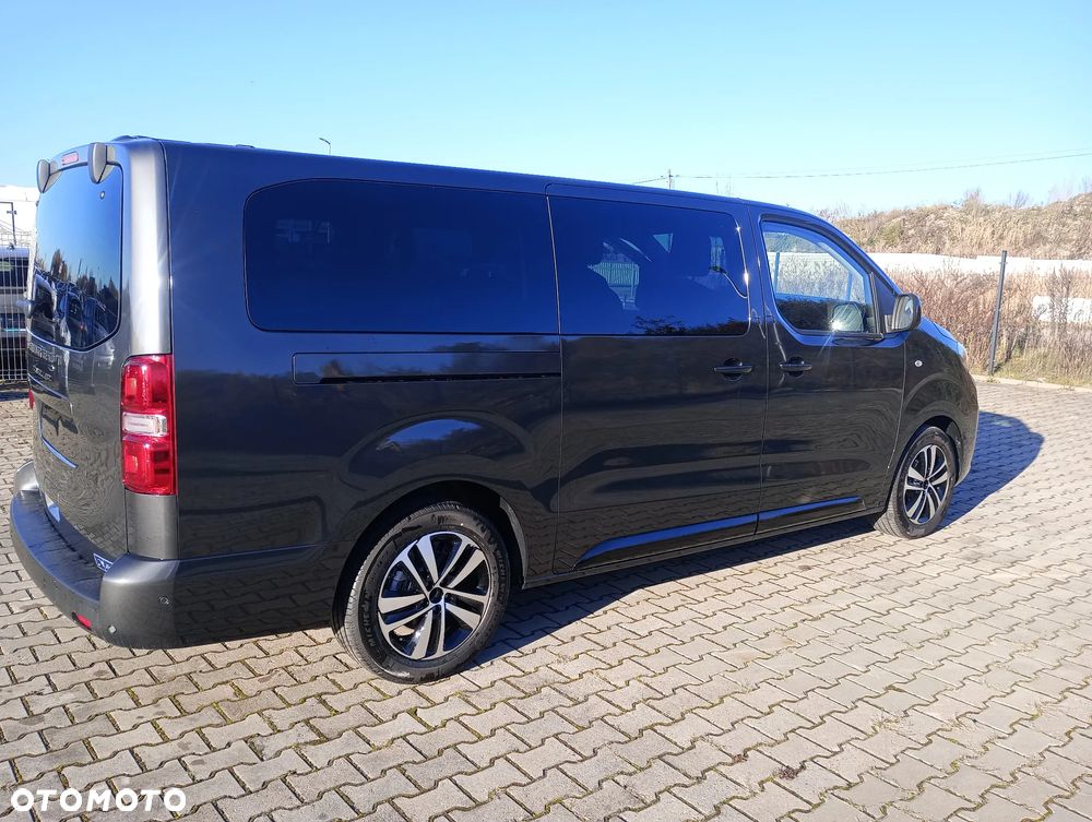 Peugeot Traveller 2.0 BlueHDi Long Business EAT8 - 17