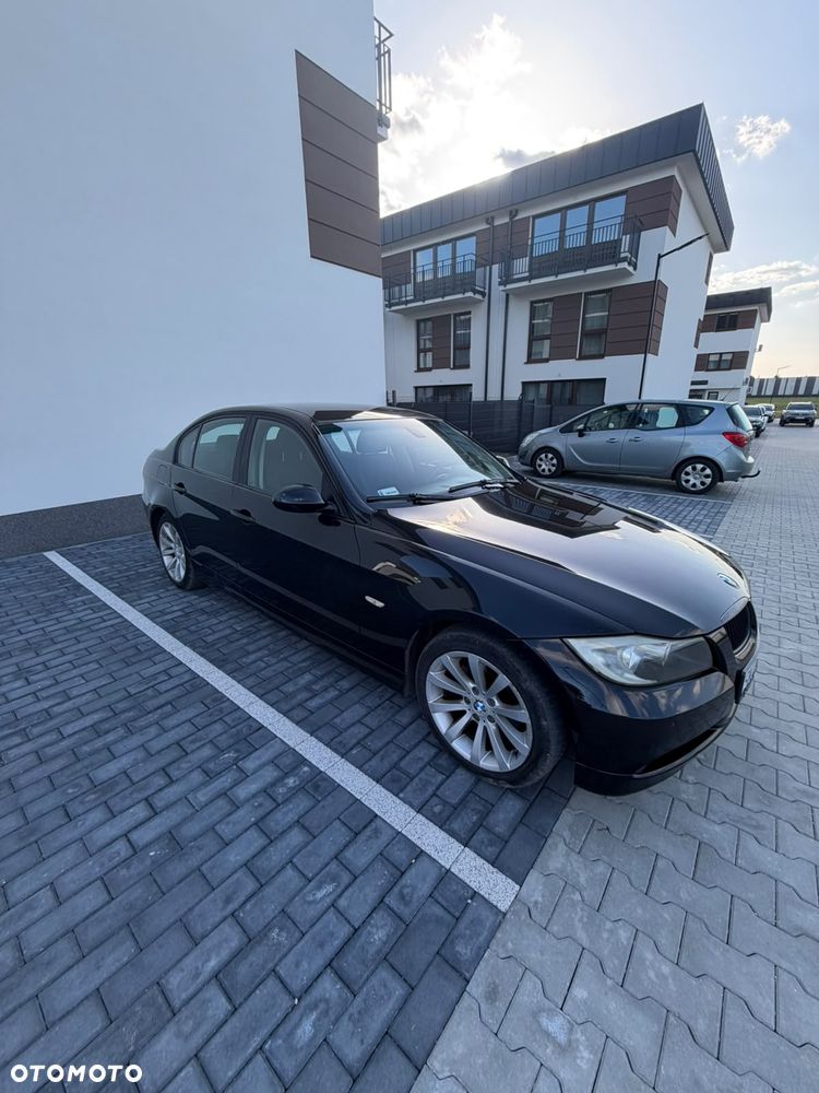 BMW Seria 3 320i - 1