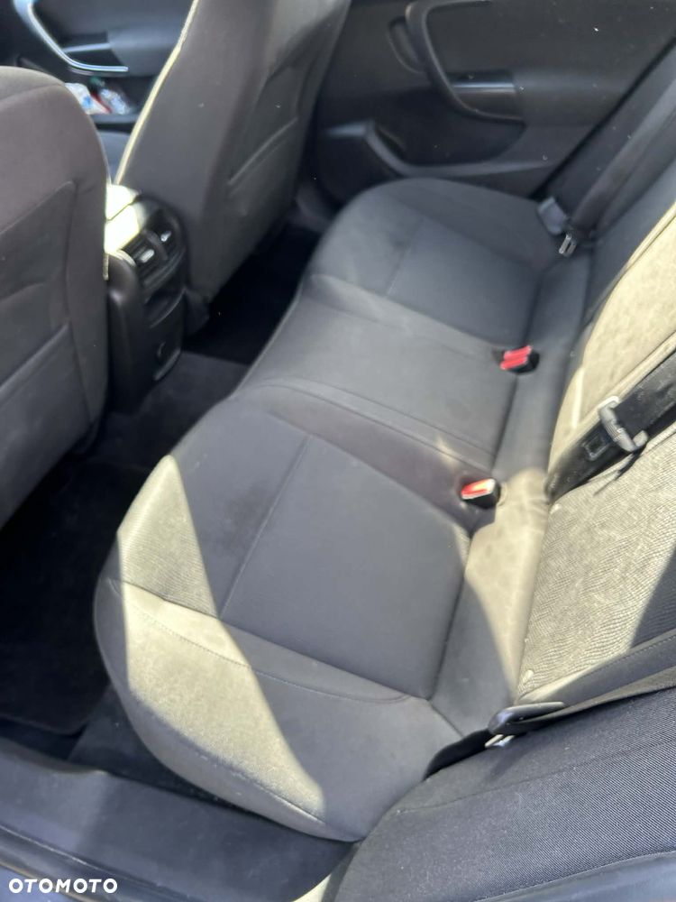 Opel Insignia 1.8 - 10