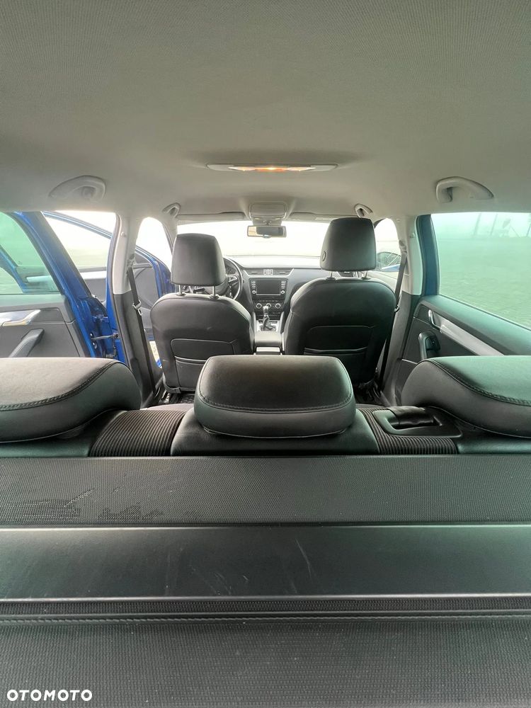 Skoda Octavia 1.6 TDI 4x4 Style - 9