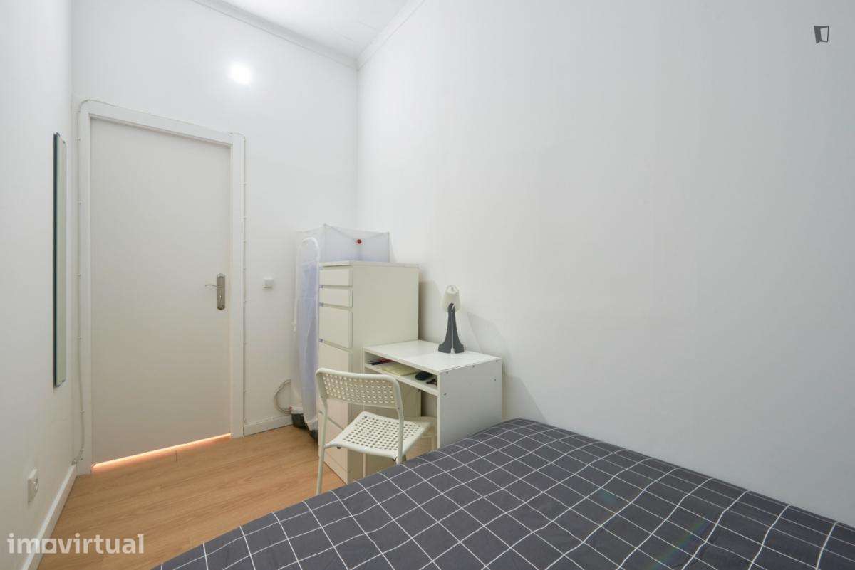 Quarto - localizado em Entrecampos Lisbon - Grande imagem: 2/12
