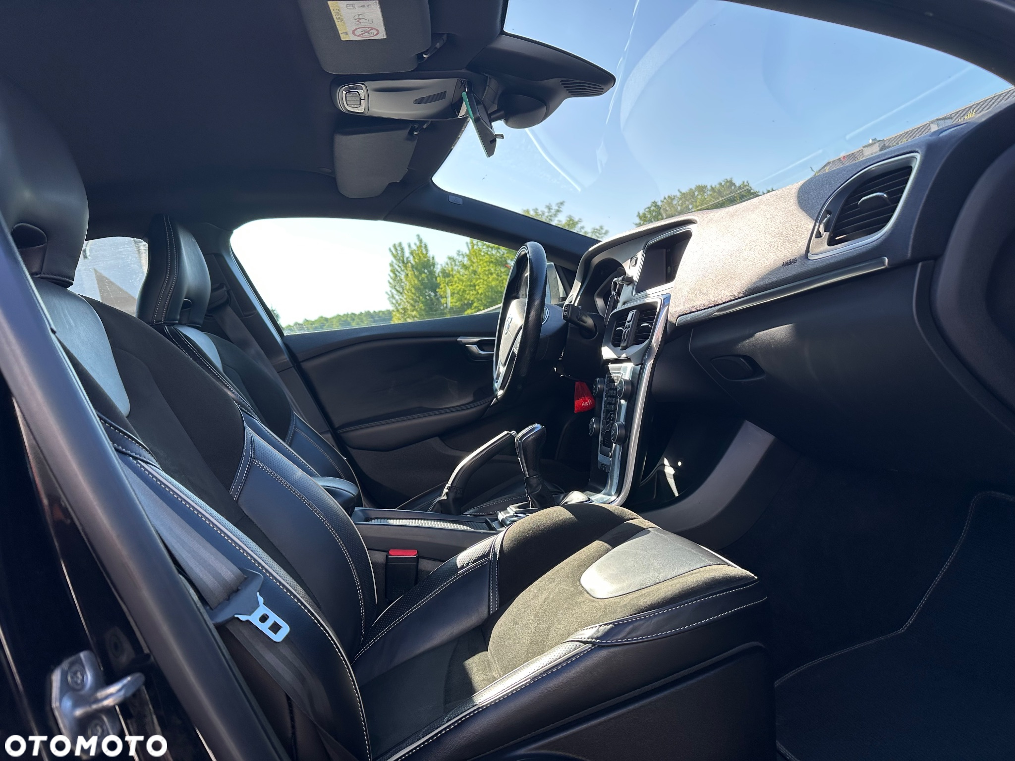 Volvo V40 D2 Drive-E R-Design Kinetic - 6