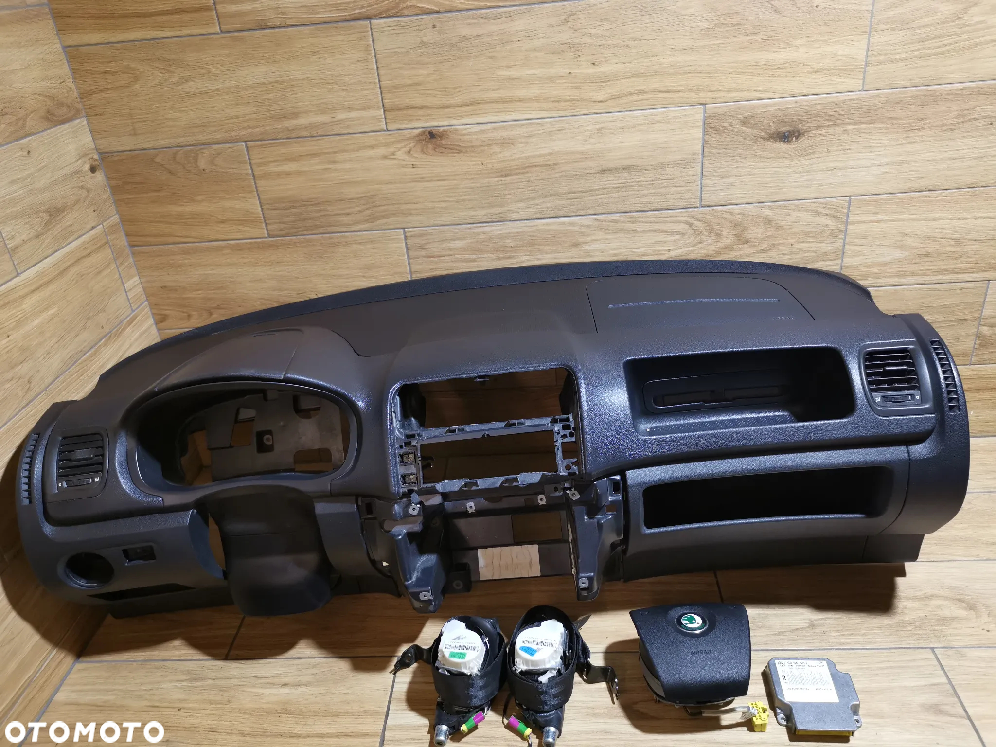 Sensor Airbag Deska Konsola Pasy  Skoda Fabia II 1C0909605 - 2