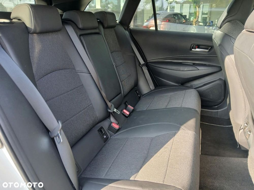 Toyota Corolla 1.8 Hybrid Style - 24