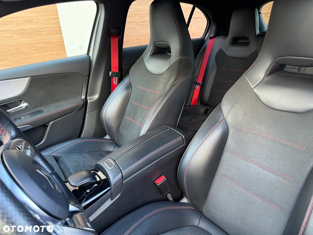 Mercedes-Benz Klasa A 35 AMG 4-Matic 7G-DCT - 8