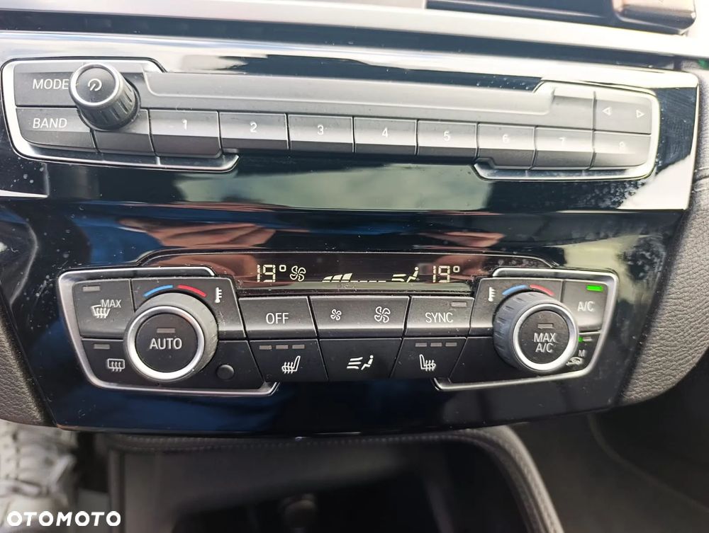 BMW X1 xDrive25i xLine - 22