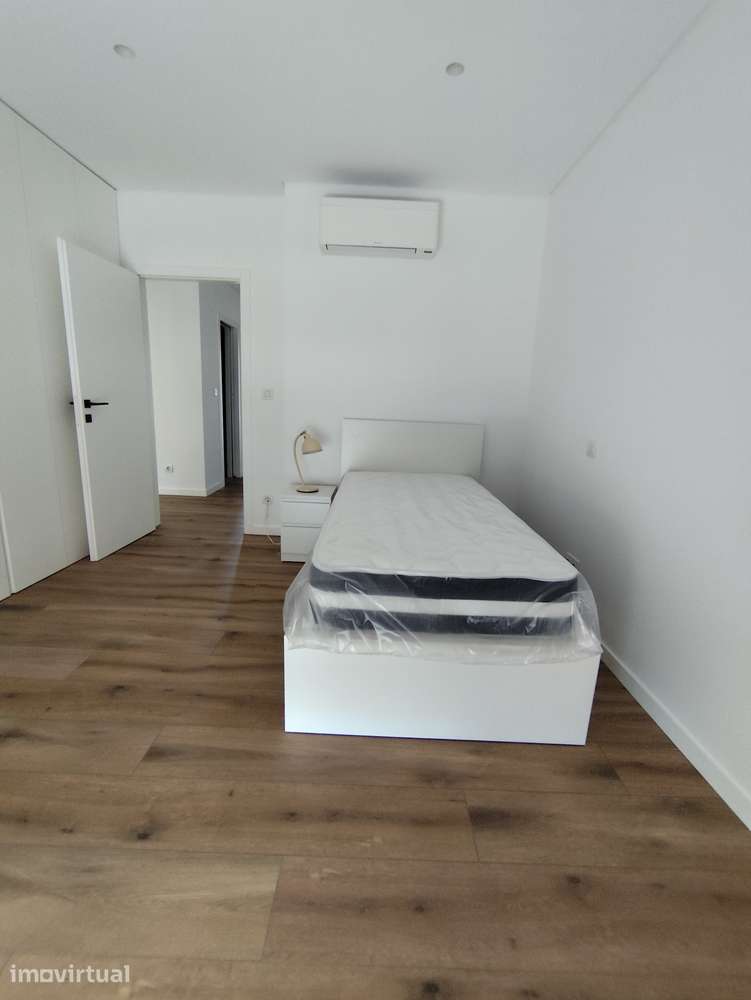 Quartos individuais mobilados em Covilhã - junto à FCS-UBI - Grande imagem: 3/23