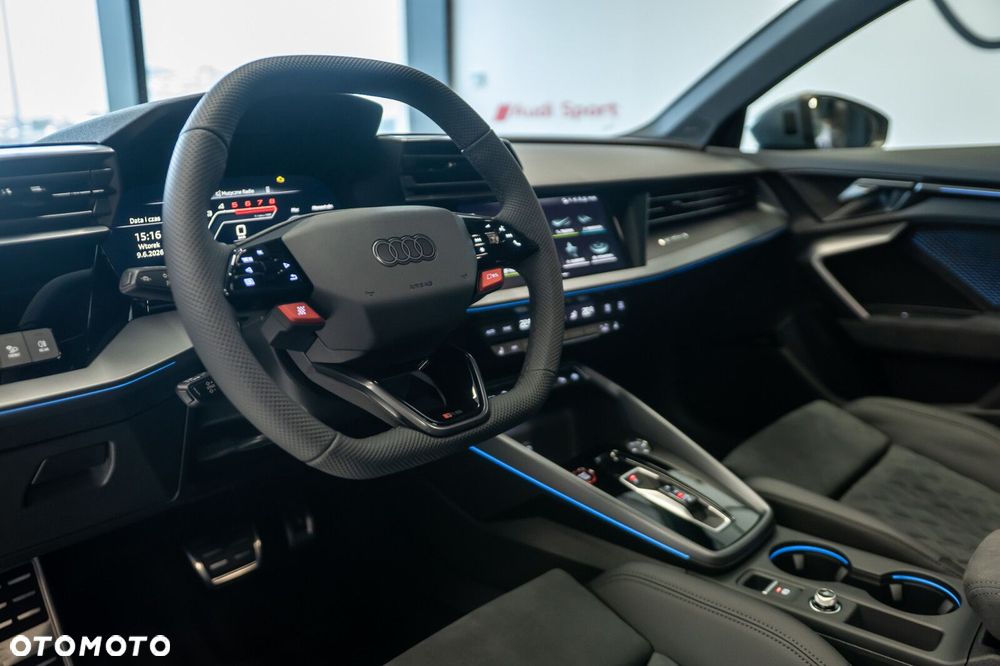 Audi RS3 Sportback - 12