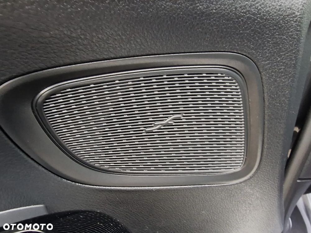 Mercedes-Benz Klasa C 200 d mHEV Business Edition - 36