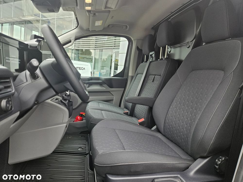 Ford Transit Custom - 8