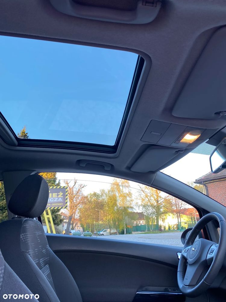 Opel Corsa 1.4 16V Satellite - 34